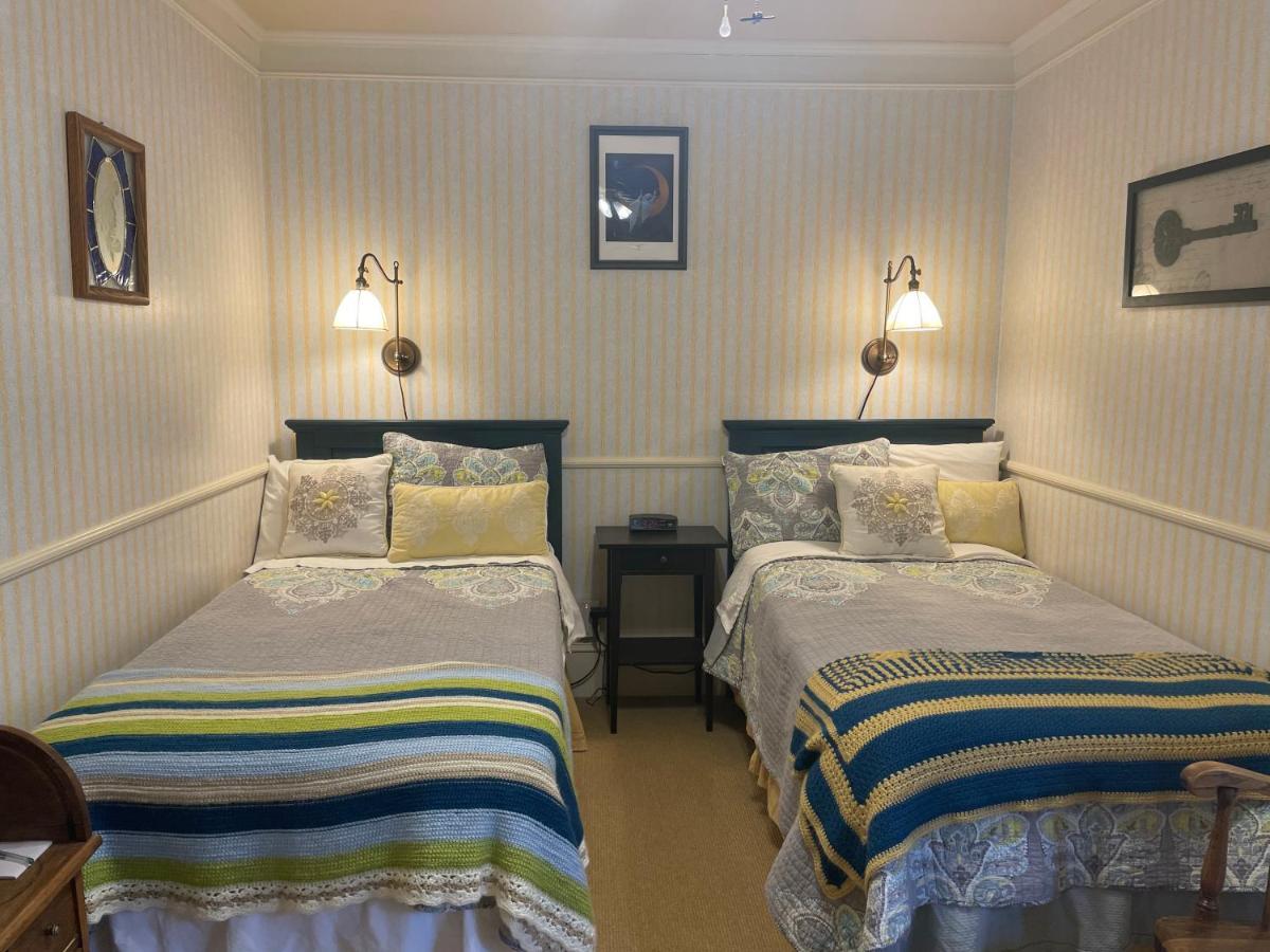 Rose Street Bed & Breakfast 조지타운 외부 사진
